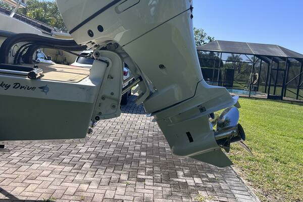 Photo of the 2022 Dusky 278 CENTER CONSOLE