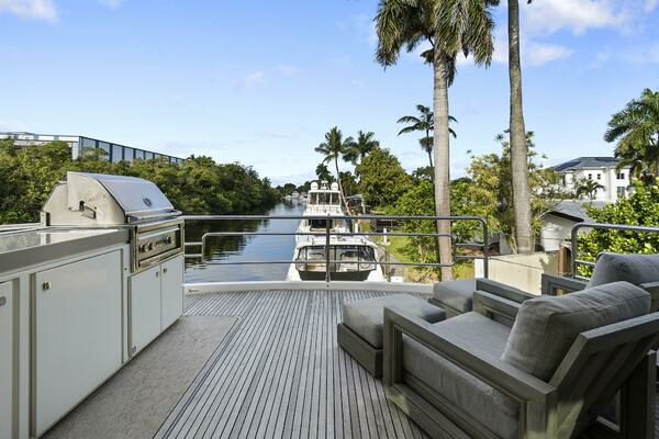 2021 Monte Carlo Yachts 76