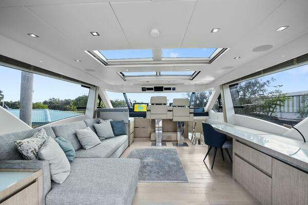 2021 Monte Carlo Yachts 76