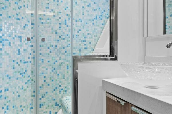 2021 Monte Carlo Yachts 76