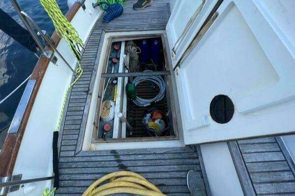 LAN MARA 42ft Grand Banks Yacht For Sale