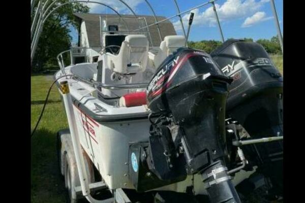 Photo of the 1997 Boston Whaler 
