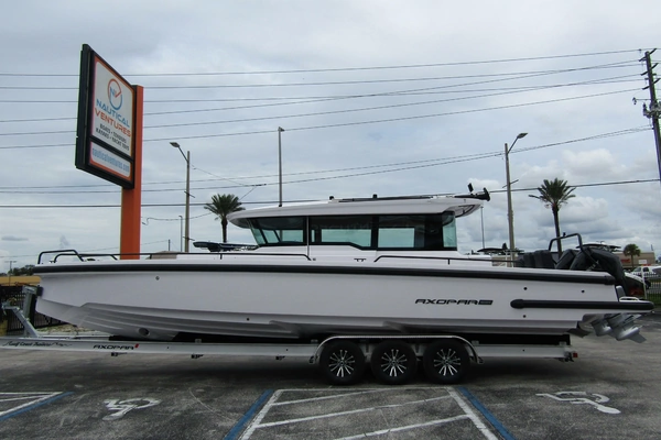 37-ft-Axopar-2024-37XC CROSS CABIN-Fort Lauderdale Florida United States yacht for sale