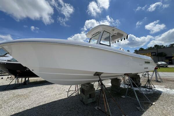 2024 Everglades 285cc