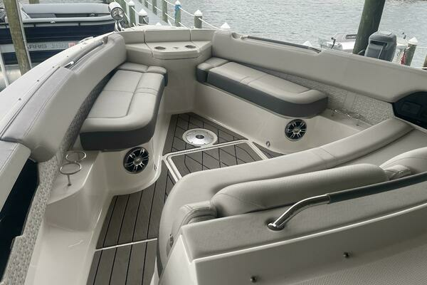 2022 Sea Ray 40