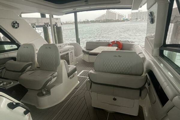 2022 Sea Ray 40