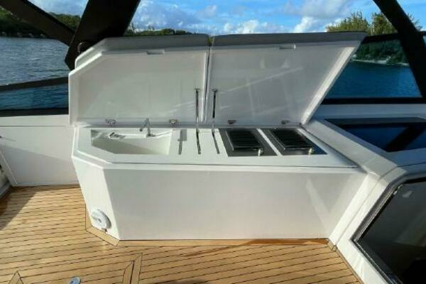 Evo 43 Yacht For Sale