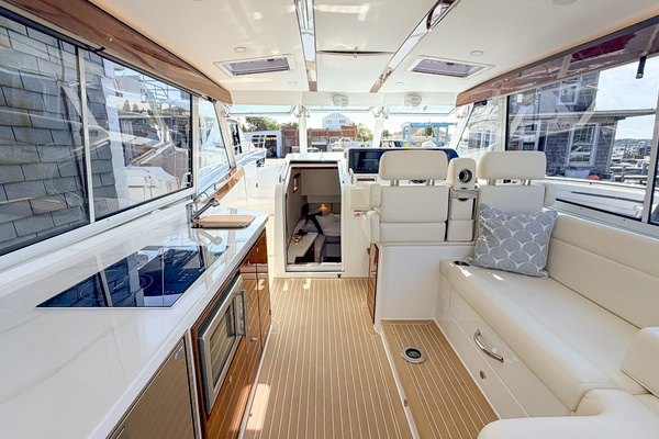 In Stock 46ft MJM Yacht For Sale