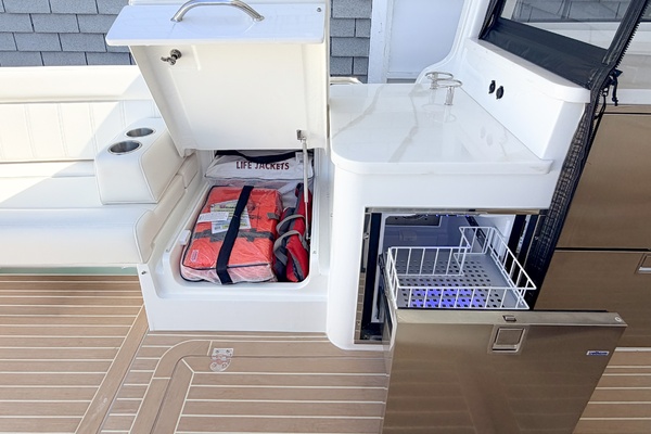 In Stock 46ft MJM Yacht For Sale