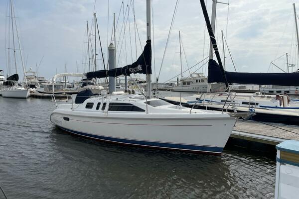 Journey 29ft Hunter Yacht For Sale