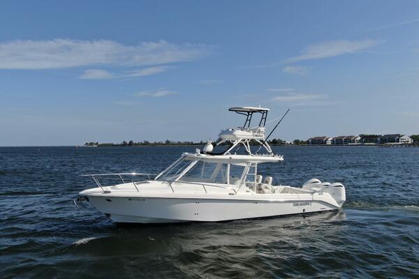 2013 Everglades 350LX 