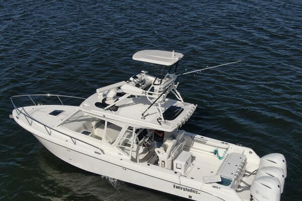 2013 Everglades 350LX 