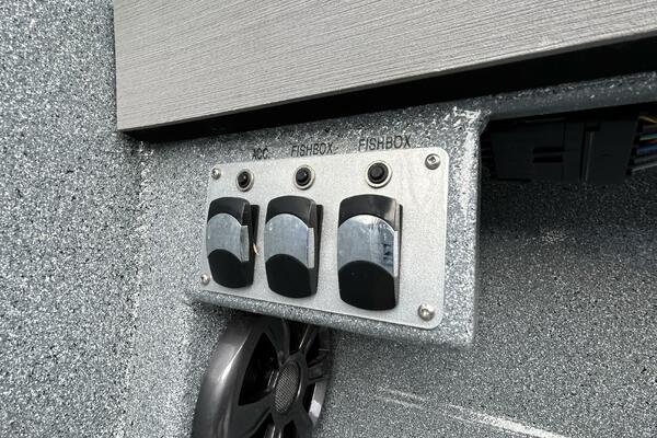 Laura s Boat 22ft KingFisher Yacht For Sale