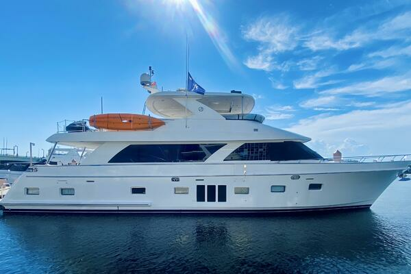2010 Ocean Alexander 85