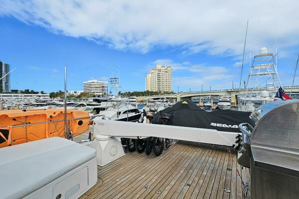 2010 Ocean Alexander 85