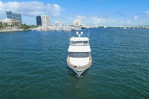 2010 Ocean Alexander 85