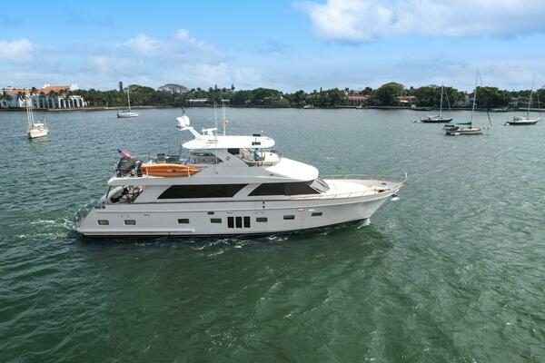2010 Ocean Alexander 85