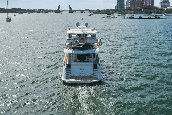 2010 Ocean Alexander 85