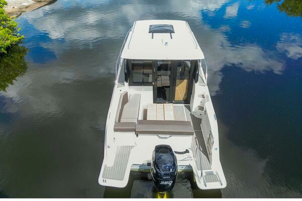 Photo of the 2023 Vento V30 HT Weekender