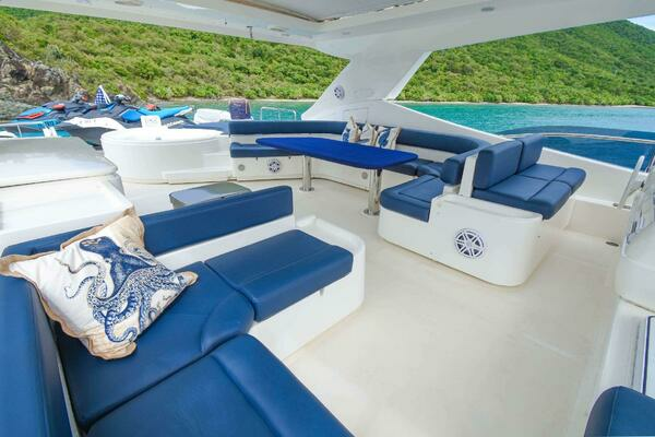 2006 Ferretti Yachts 88