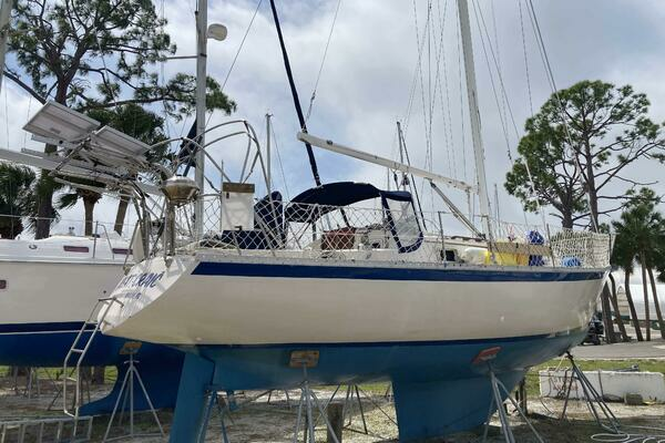 Photo of the 1984 Irwin 34 "Great Craic"