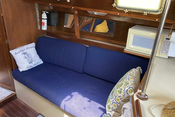 Photo of the 1984 Irwin 34 "Great Craic"