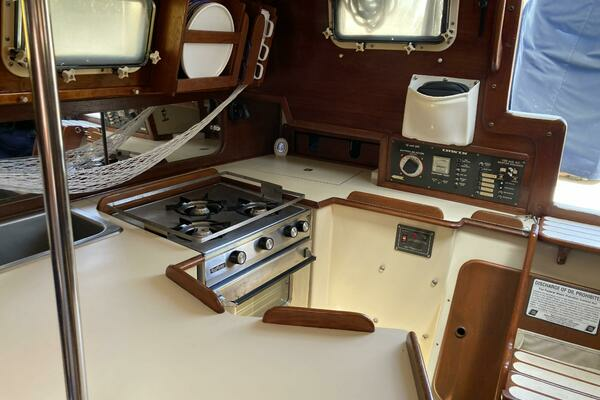 Photo of the 1984 Irwin 34 "Great Craic"