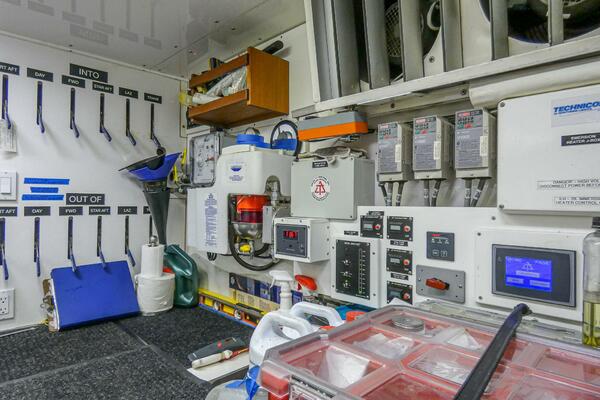 iiWii 80ft Northern Marine Yacht For Sale