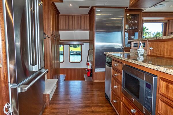 iiWii 80ft Northern Marine Yacht For Sale