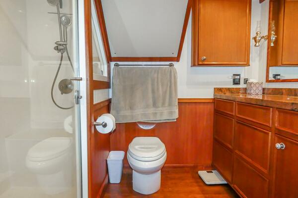 iiWii 80ft Northern Marine Yacht For Sale