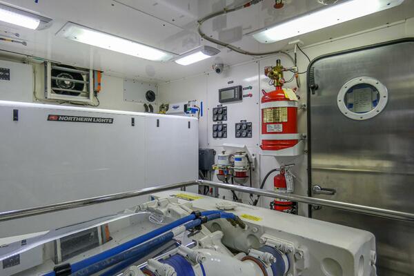 iiWii 80ft Northern Marine Yacht For Sale