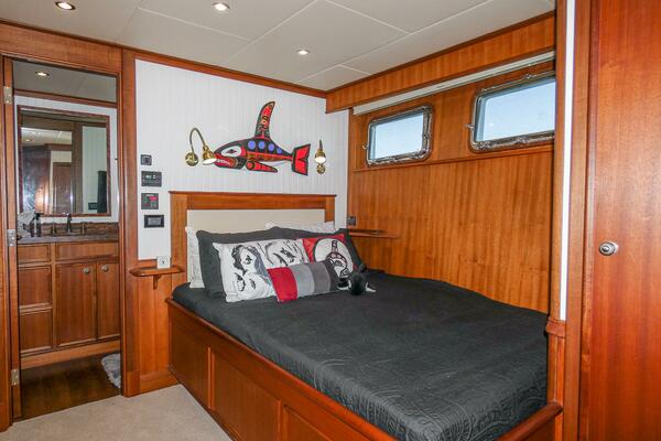iiWii 80ft Northern Marine Yacht For Sale