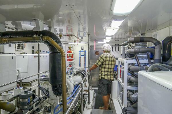 iiWii 80ft Northern Marine Yacht For Sale