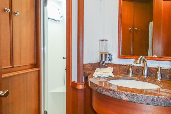 iiWii 80ft Northern Marine Yacht For Sale