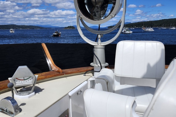 Pioneer 74ft Custom Yacht For Sale