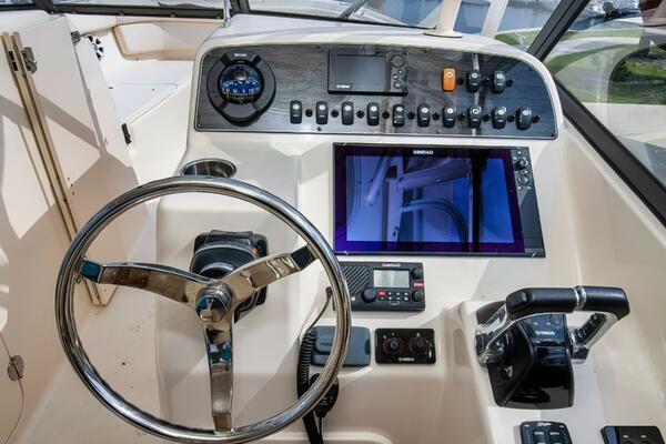 28ft Grady White Yacht For Sale