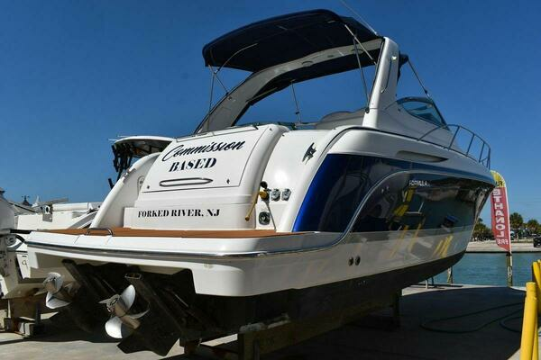 Photo of the 2005 Formula 37 Performance Cruiser