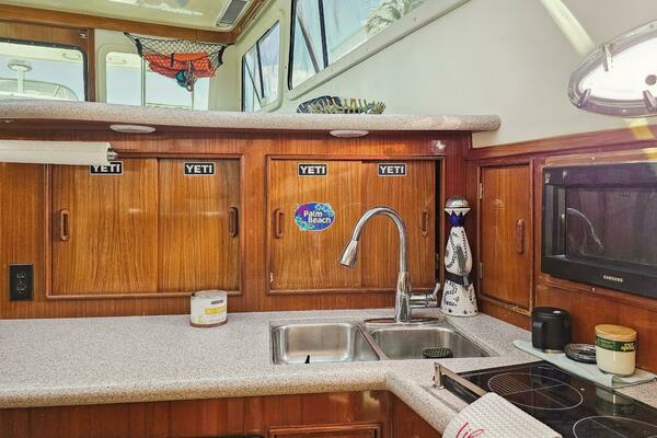 2001 Mediterranean 38