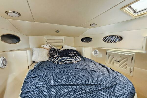 2001 Mediterranean 38