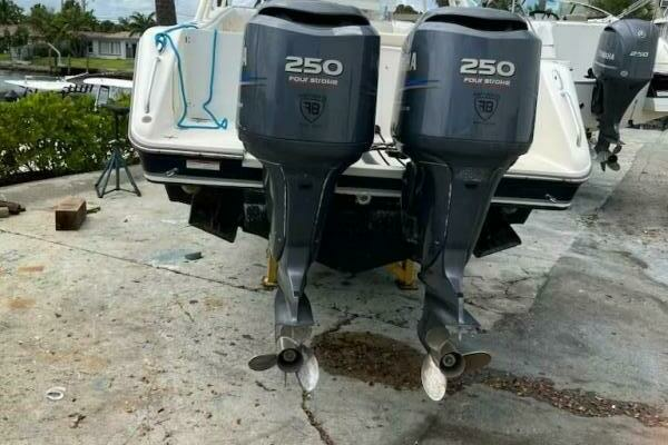 Photo of the 2009 Pursuit S 310 Sport "Relentless"