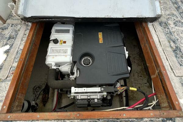 BULL FROG 35ft Duffy Yacht For Sale