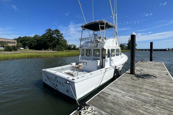 BULL FROG 35ft Duffy Yacht For Sale
