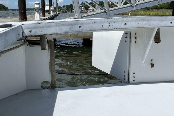 BULL FROG 35ft Duffy Yacht For Sale