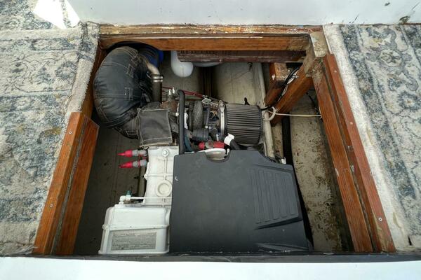 BULL FROG 35ft Duffy Yacht For Sale