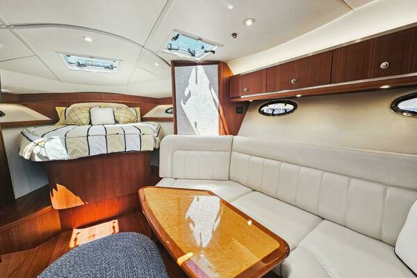 2006 Tiara Yachts 32