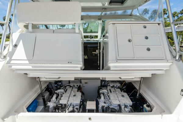 2006 Tiara Yachts 32