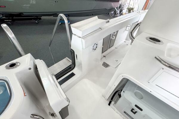 24ft Wellcraft Yacht For Sale