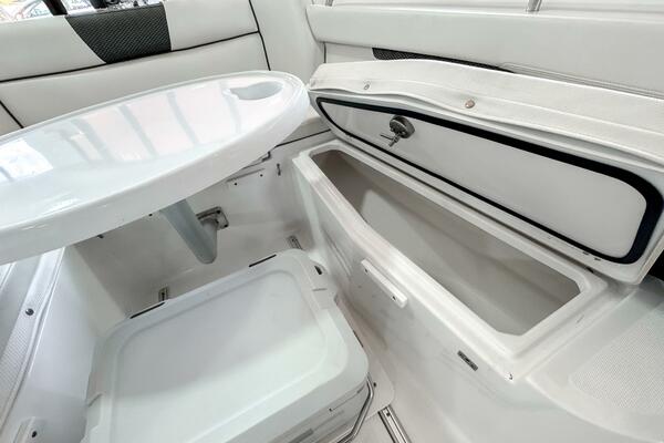 24ft Wellcraft Yacht For Sale