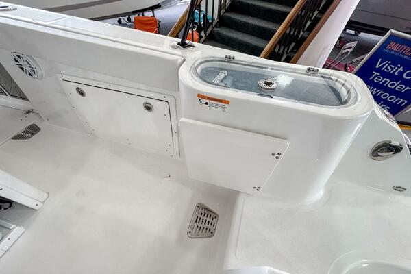 24ft Wellcraft Yacht For Sale