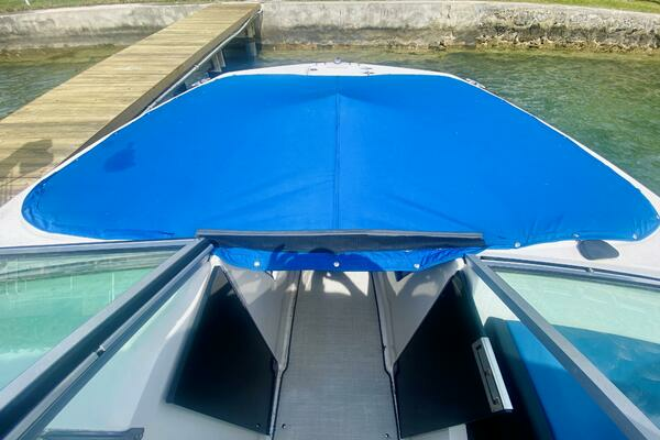 Photo of the 2016 Regal 22 Fasdeck